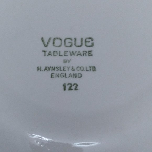 FOUR DESERT PLATES ,VINTAGE VOGUE TABLEWARE BY M.AYNSLEY & CO.LTB, ENGLAND - Picture 3 of 5